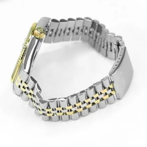 VINTAGE INVICTIA LIMITED EDITION MENS MICKEY MOUSE GOLD WATCH QUARTZ MOVEMENT. - Picture 6 of 16